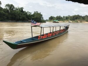 Mehr über den Artikel erfahren Tanah Rata nach Kuala Tahan – Lange Flussfahrt zur nächsten Unterkunft