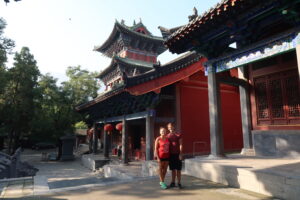 Mehr über den Artikel erfahren Dengfeng – Besuch im Shaolin Kloster