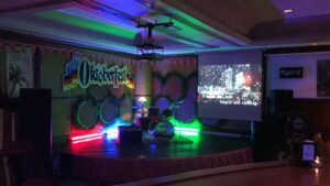 Mehr über den Artikel erfahren Kota Kinabalu nach Karambunai – Karaoke Night